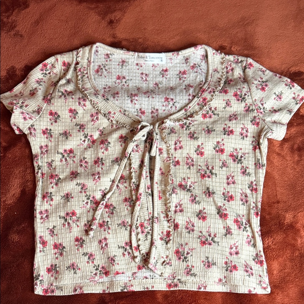 Floral Tie-Front Crop Top